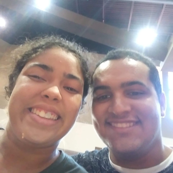 Meet your Posher, Samantha - Picture 1 of 1